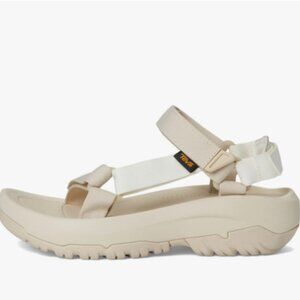 Teva - Womens Hurricane Xlt2 Ampsole Sandals, size 6 US womens, color cream.